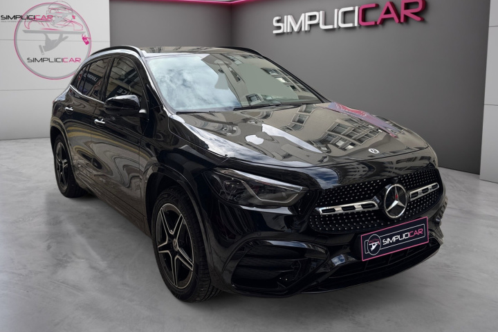 MERCEDES GLA