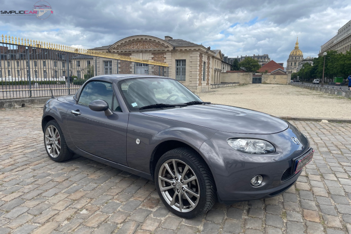 MAZDA MX-5 ROADSTER COUPE