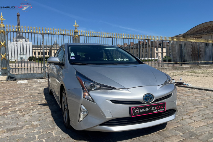 TOYOTA PRIUS+
