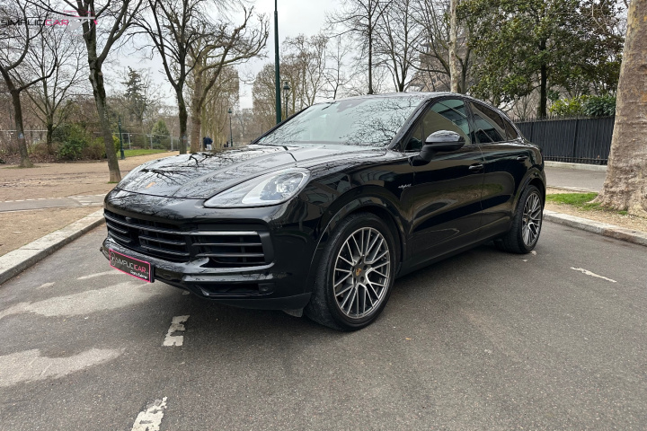 PORSCHE CAYENNE COUPE